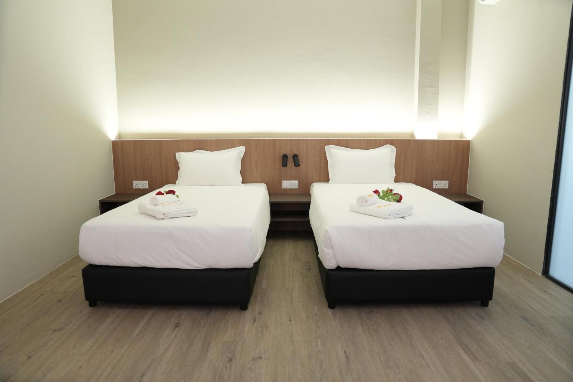 Roxy Hotel Aiman 쿠칭 외부 사진