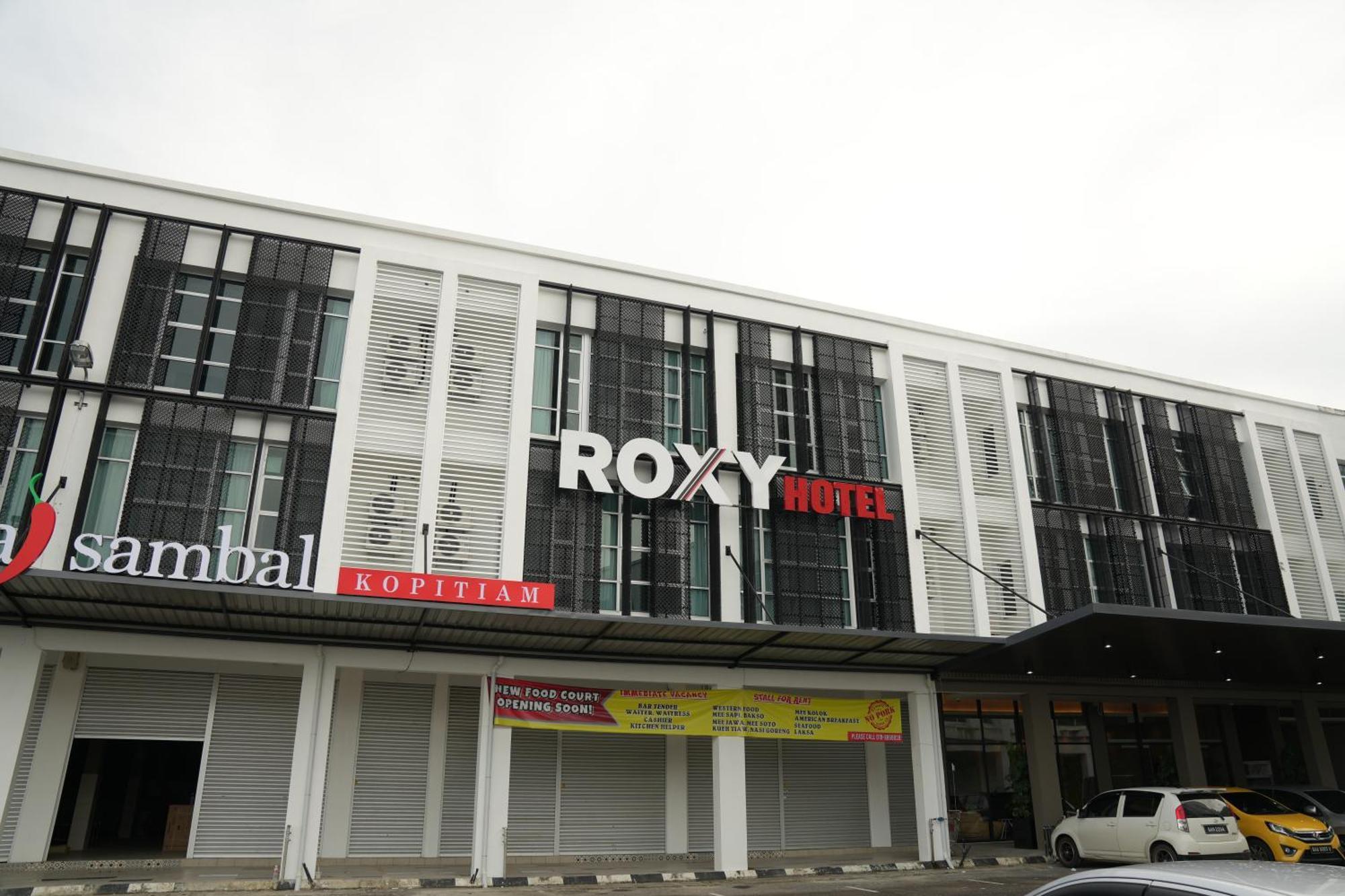 Roxy Hotel Aiman 쿠칭 외부 사진