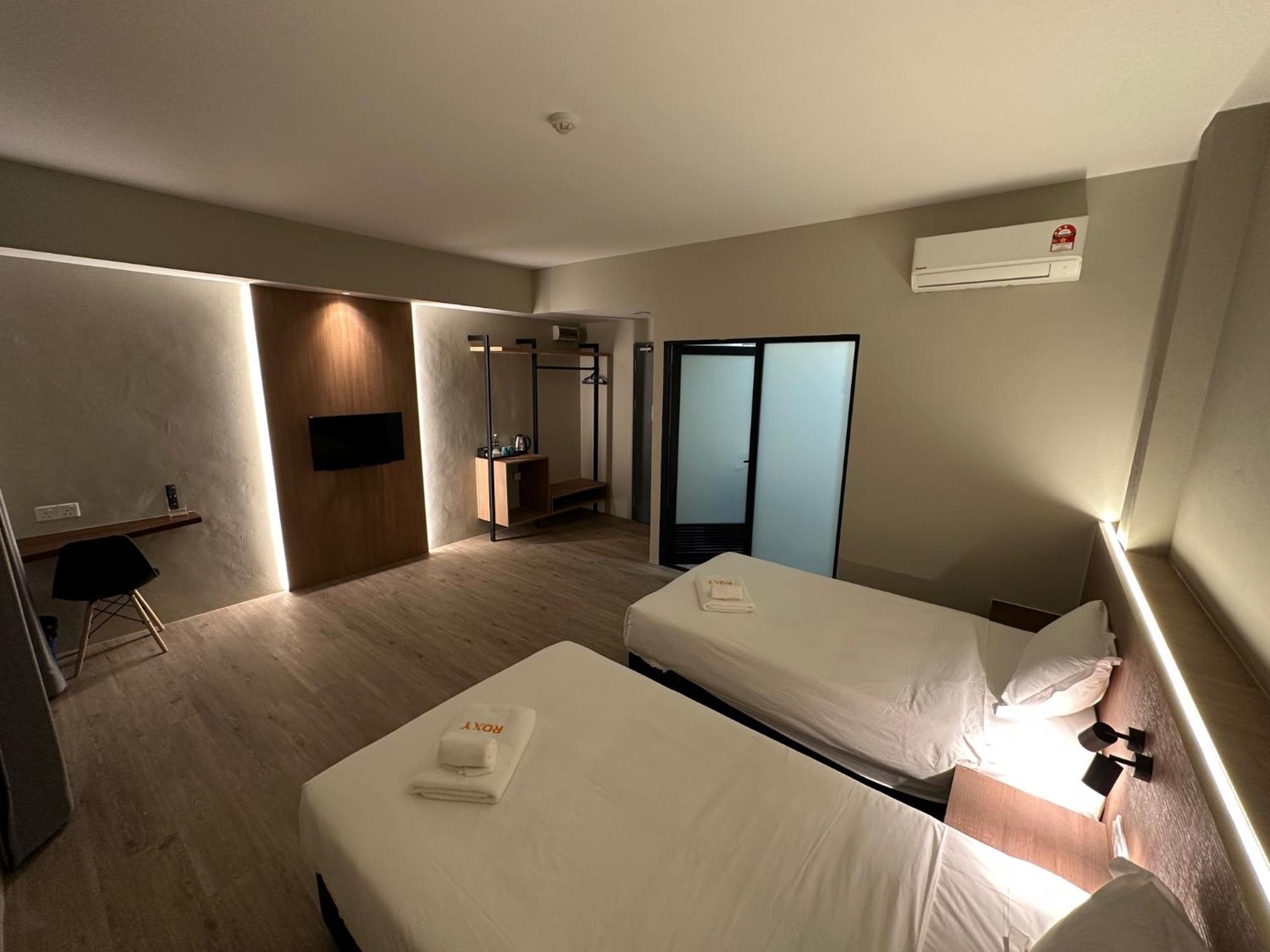 Roxy Hotel Aiman 쿠칭 외부 사진