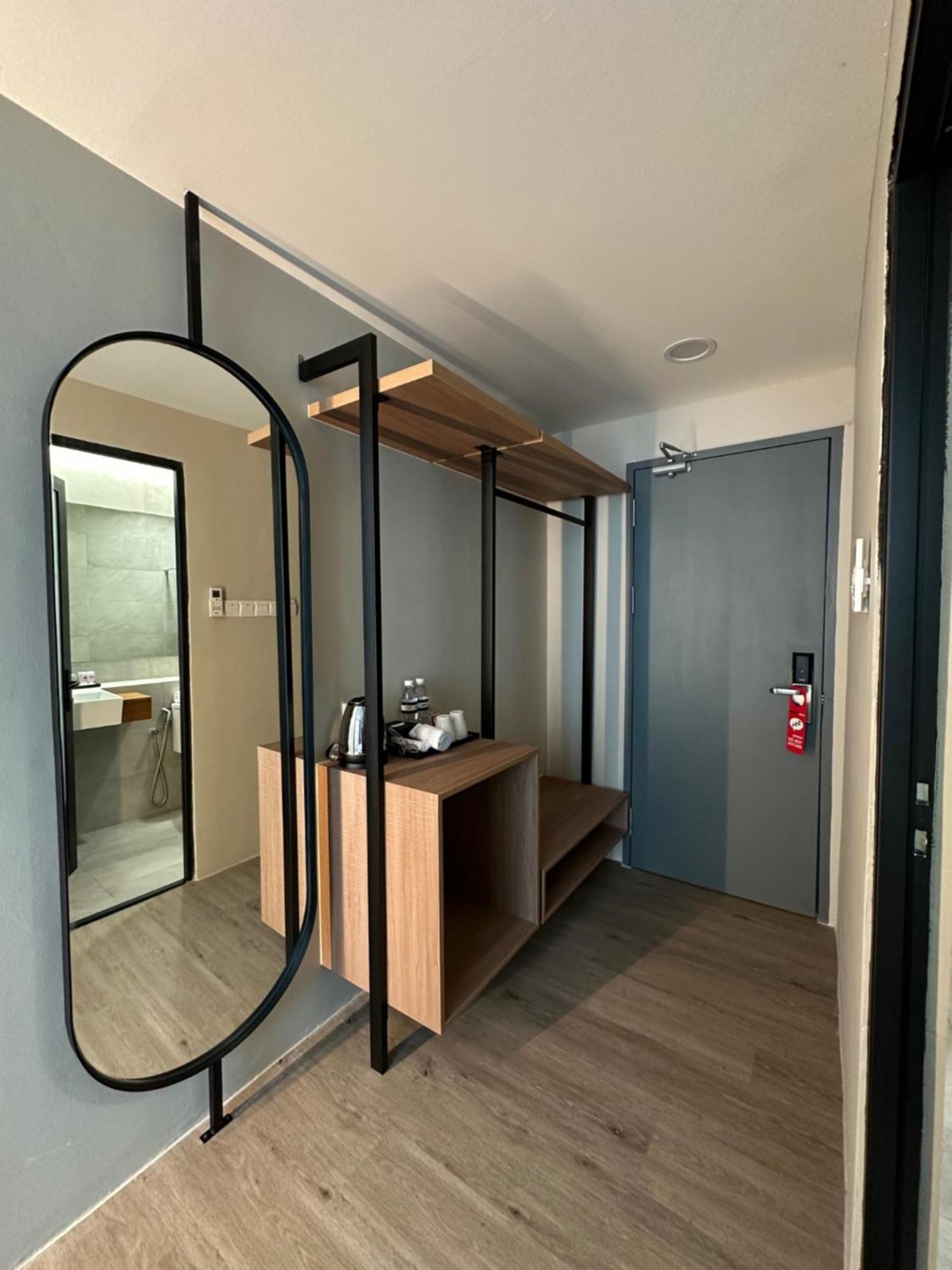 Roxy Hotel Aiman 쿠칭 외부 사진